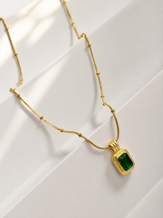Emerald Glow Gold Pendant Necklace